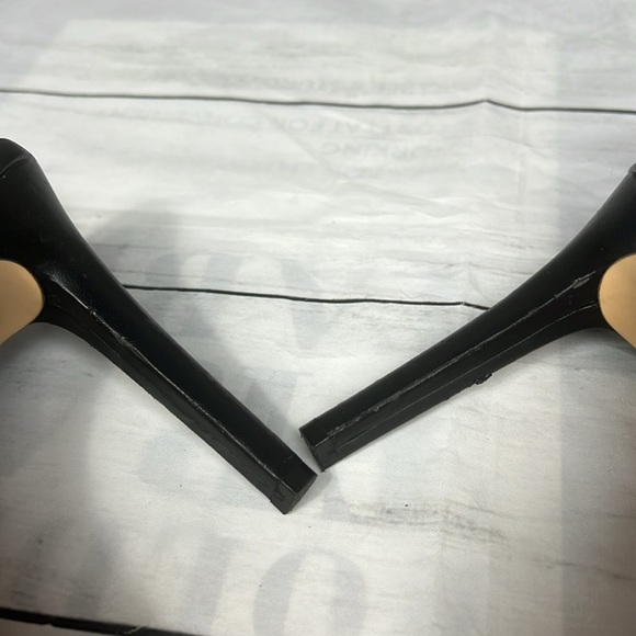 Calvin Klein Black Leather Heeled Sandals Size 8M - Picture 11 of 12